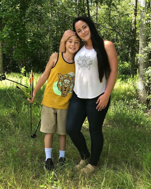 Teen Mom 2 S Jenelle Evans Says She S Regained Custody Of Son Jace