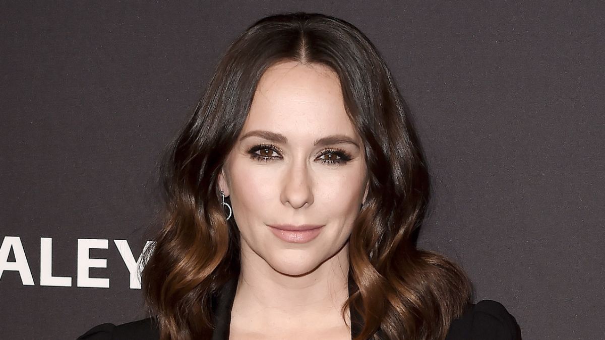 Jennifer Love Hewitt reveals nightmares about breasts after boobs