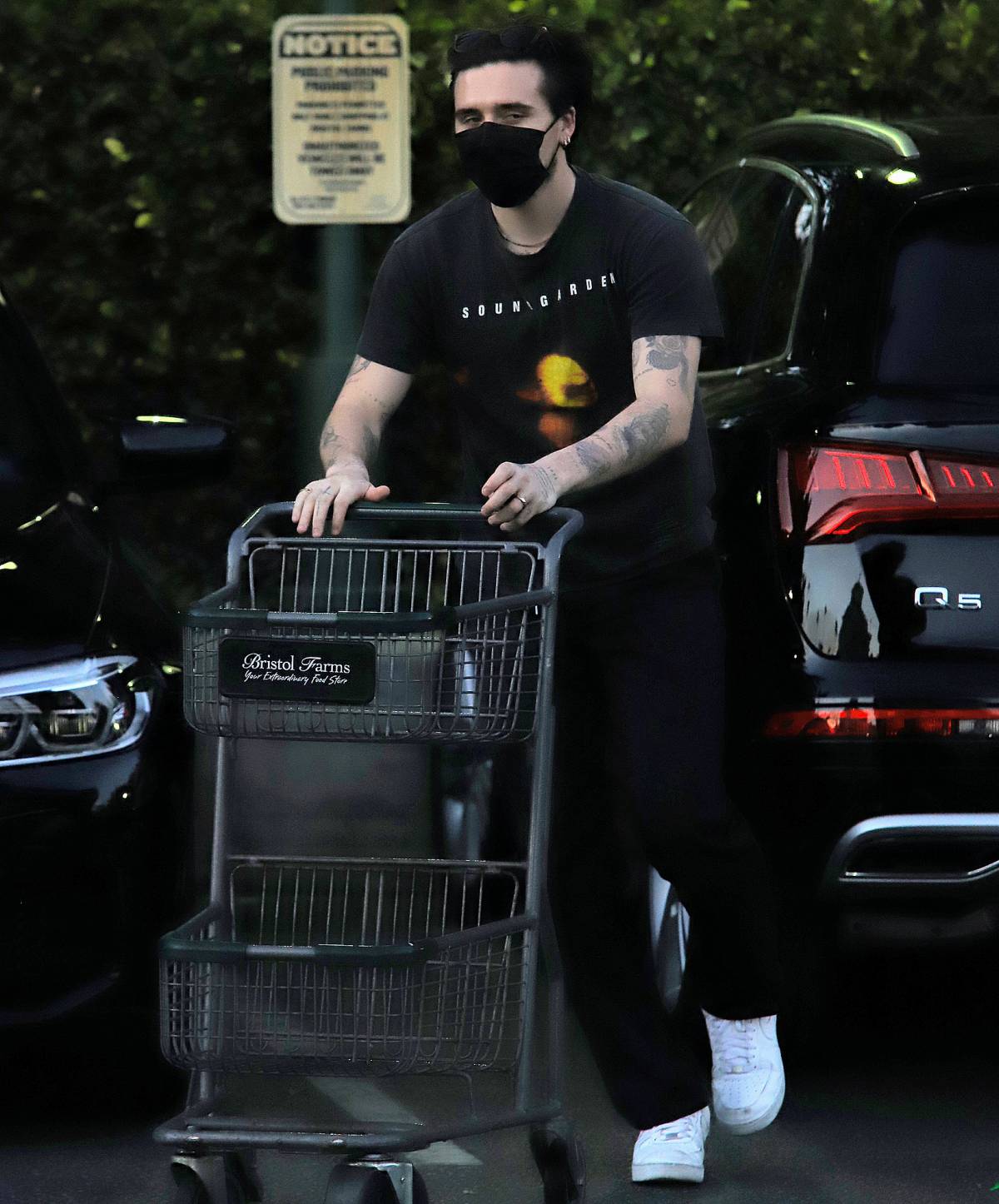 Brooklyn Beckham continues to sport ring on his wedding finger on solo  shopping trip in LA