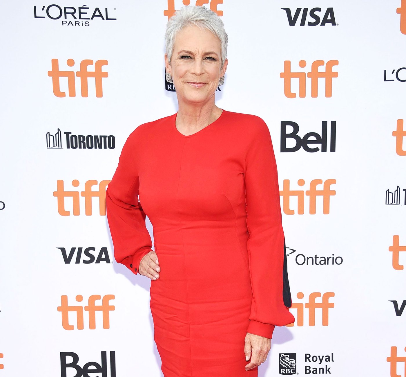 Jamie Lee Curtis Put Popcorn in Her Ear Instead of an AirPod: Photo ...