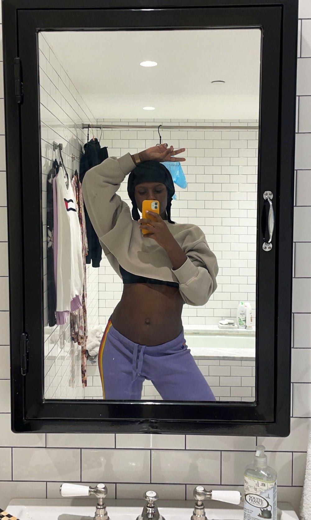 Jodie Turner Smith Shows Bare Stomach 10 Months After Birth Pic 