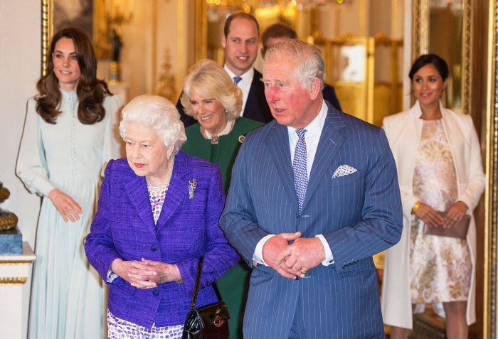 Royal Family 'Won't Like' New Princess Diana Movie, Expert ...