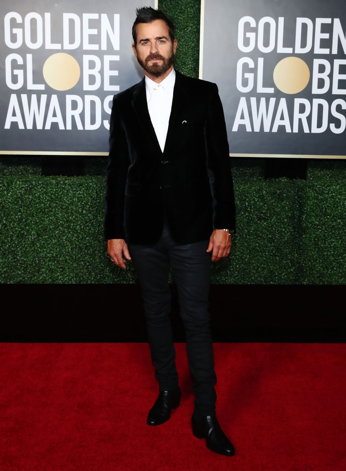 Golden Globes 2021: Tahar Rahim wore a bespoke Louis Vuitton suit