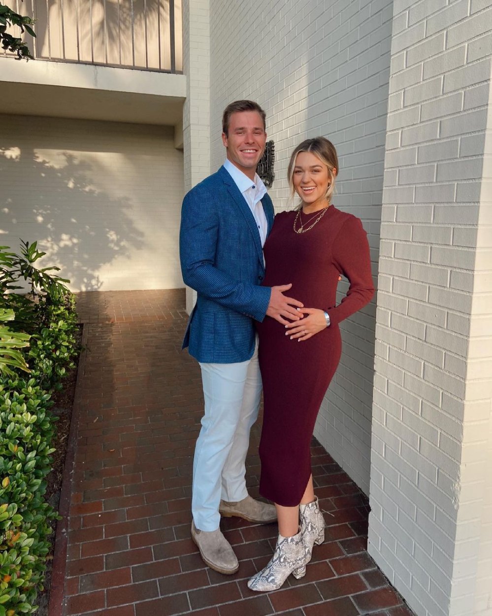 Pregnant Sadie Robertson's Baby Bump Album: Pics