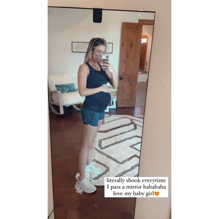 Pregnant Sadie Robertson's Baby Bump Album: Pics