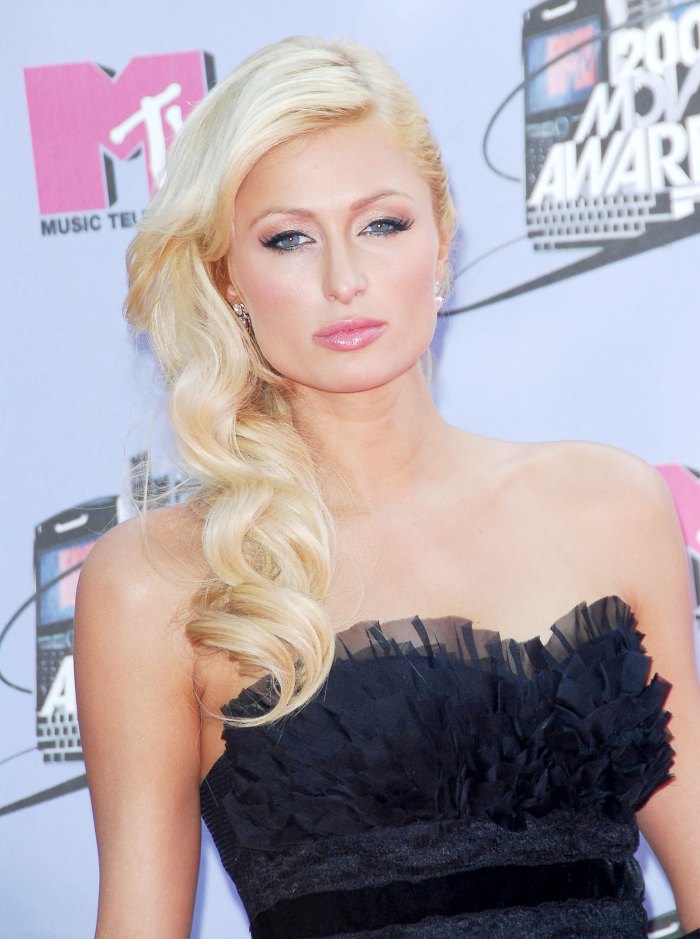 Paris Hilton Hot Pussy - Sarah Silverman Apologizes To Paris Hilton For 'Ugly' 2007 Jail Joke -  Todayuknews
