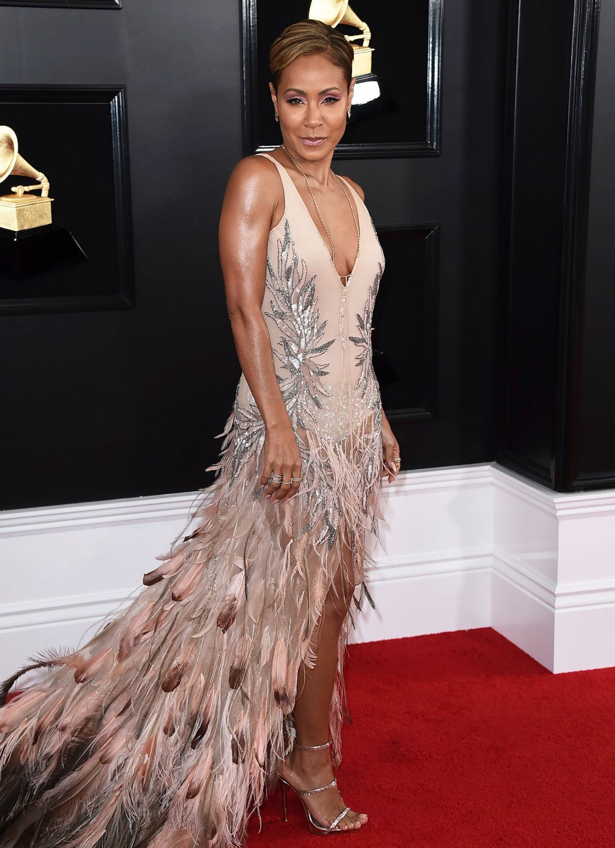 Grammy 2024 Fashion - Moina Chantal