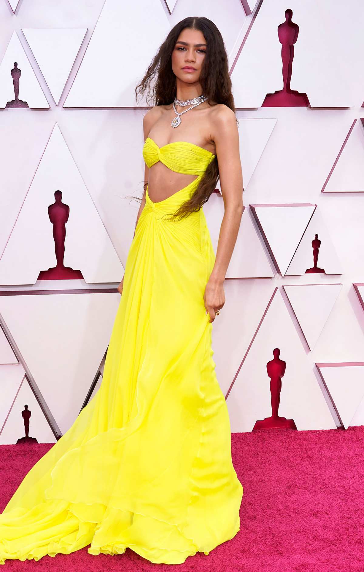 Oscars 2021: Red Carpet Fashion, Dresses | Us Weekly
