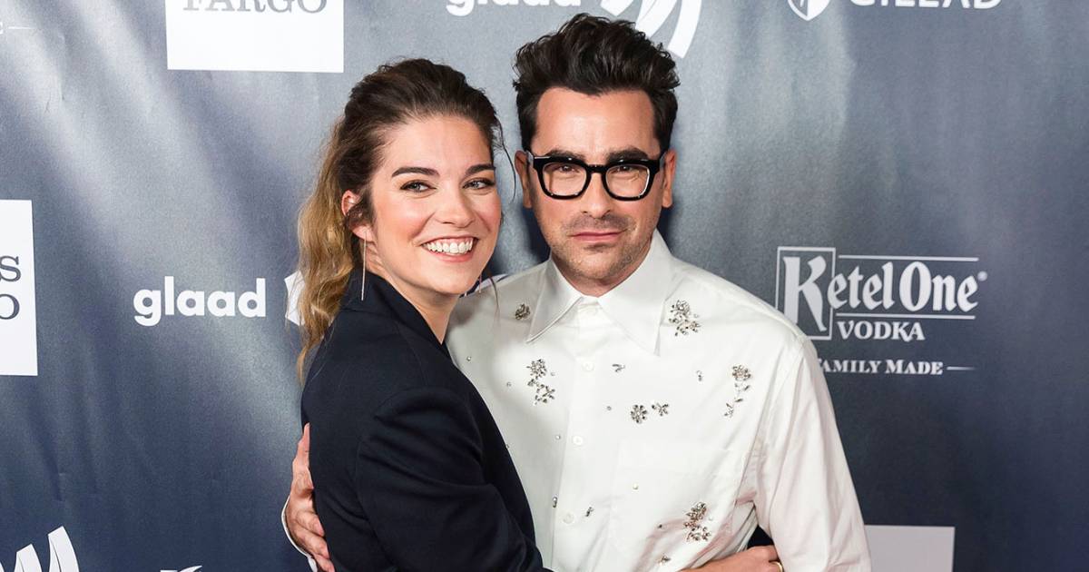 “Schitt's Creek” Annie Murphy Will Star As A Sitcom Wife In “Kevin Can F***  Himself” - Narcity