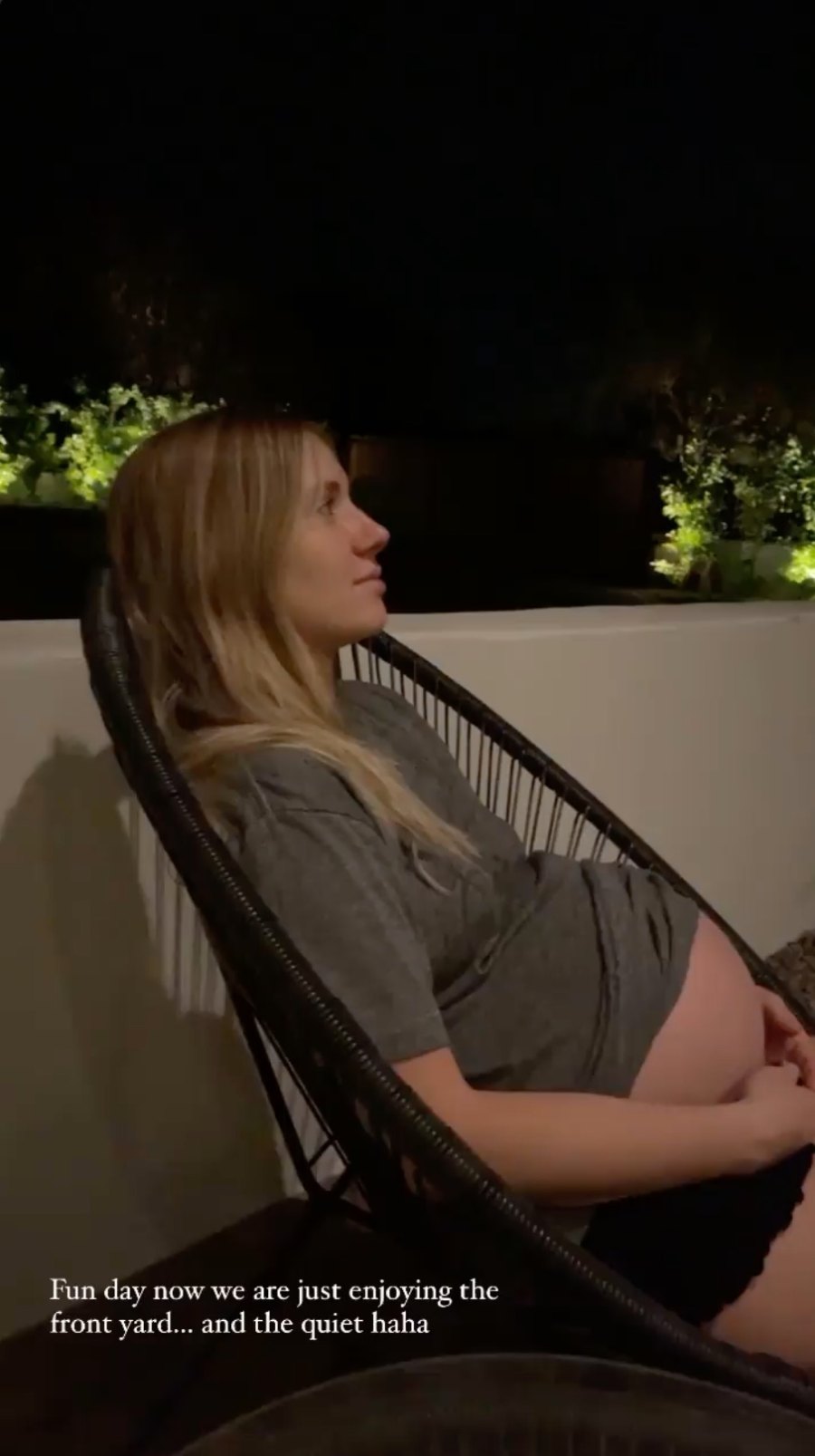 Bachelor's Lauren Burnham’s Baby Bump Album Ahead of Welcoming Twins: Pregnancy Pics Silent Night