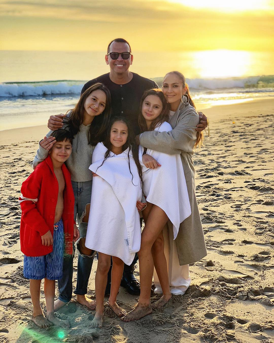 Jennifer Lopez wishes Alex Rodriguez's daughter happy birthday