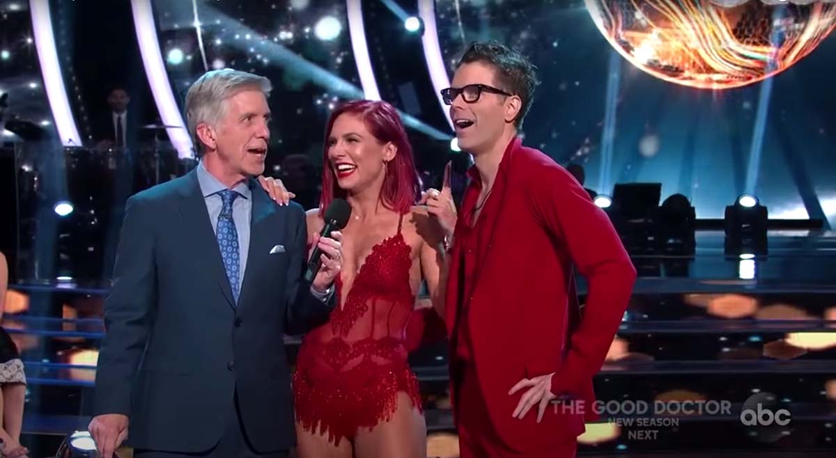 Julianne Hough revela de qual vencedor de ‘DWTS’ ela discordou