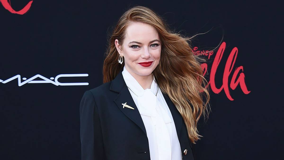 Emma Stone's 'Cruella' Red Carpet Hair and Makeup Breakdown