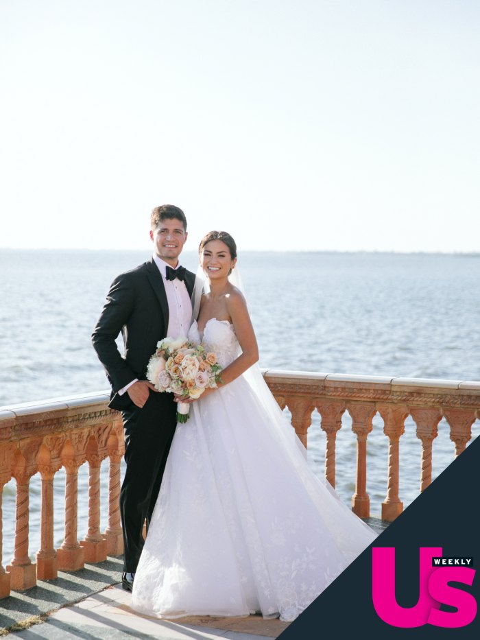 TGIF - Caila Quinn Burrello & Nick Burrello - Bachelor 20 - Discussion  - Page 65 Bachelors-caila-quinn-marries-nick-burrello-wedding-photos-02