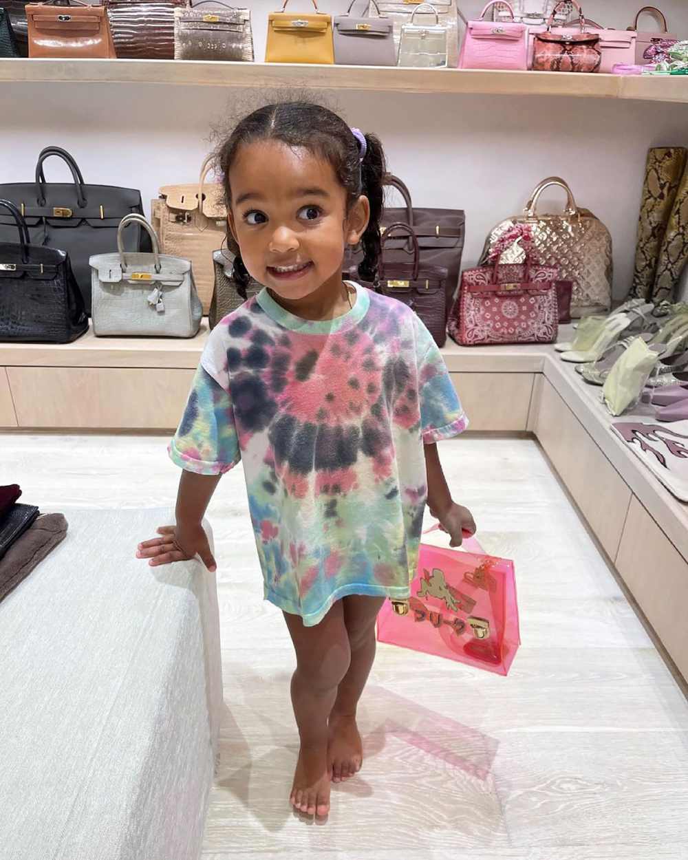 Kim Kardashian catches Chicago West trying to steal her purse