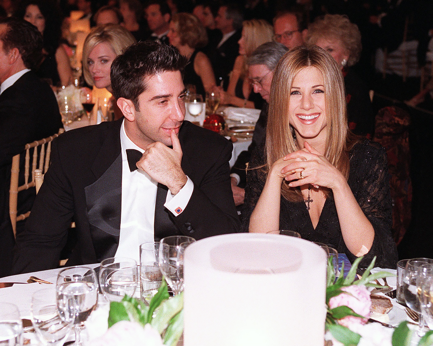 Những câu nói dễ thương nhất của David Schwimmer và Jennifer Aniston về nhau