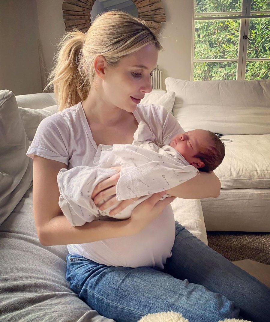 Emma Roberts’ Pregnancy Pics Baby Bump Album Ahead of 1st Child