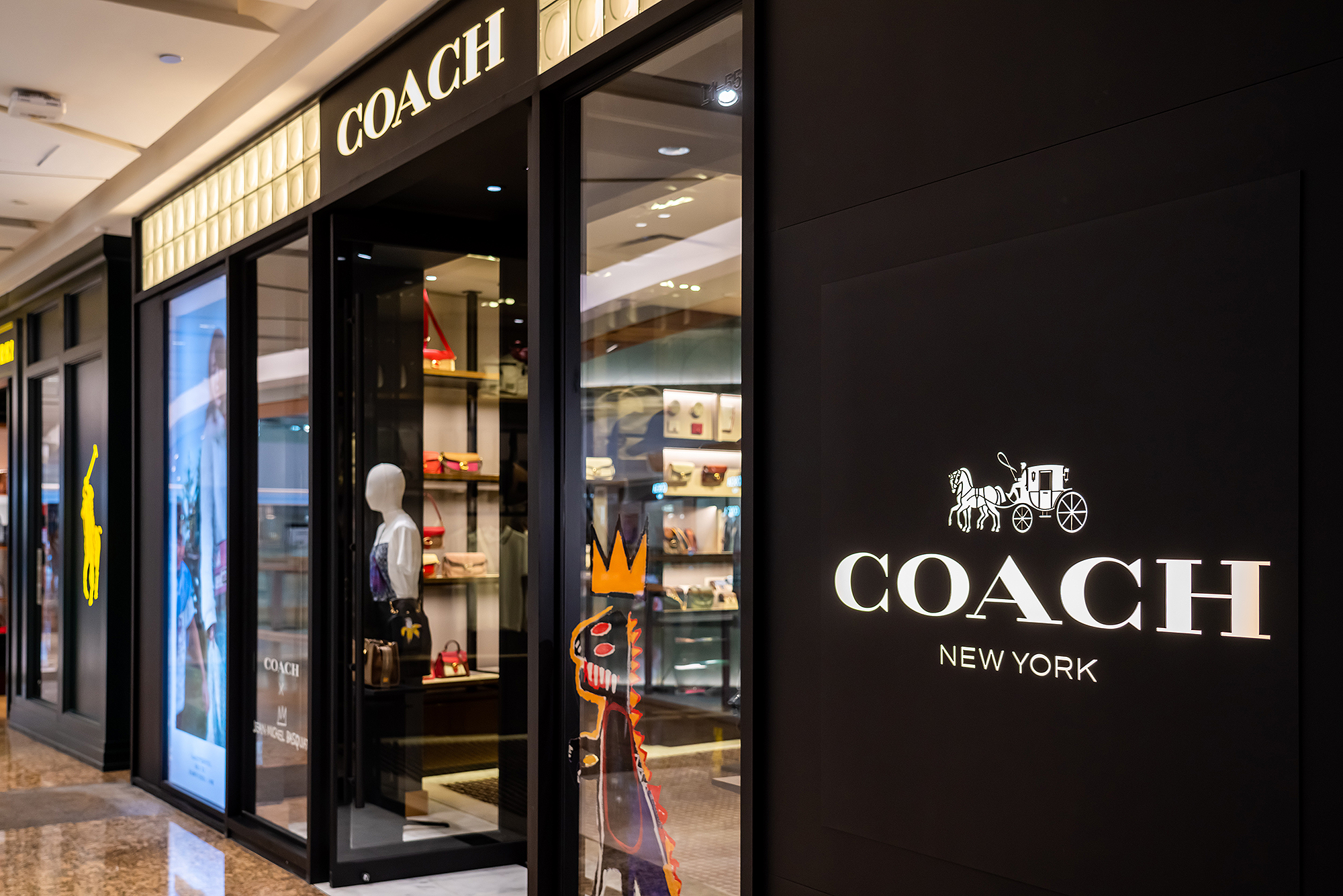 Best Times To Shop At Coach Outlet