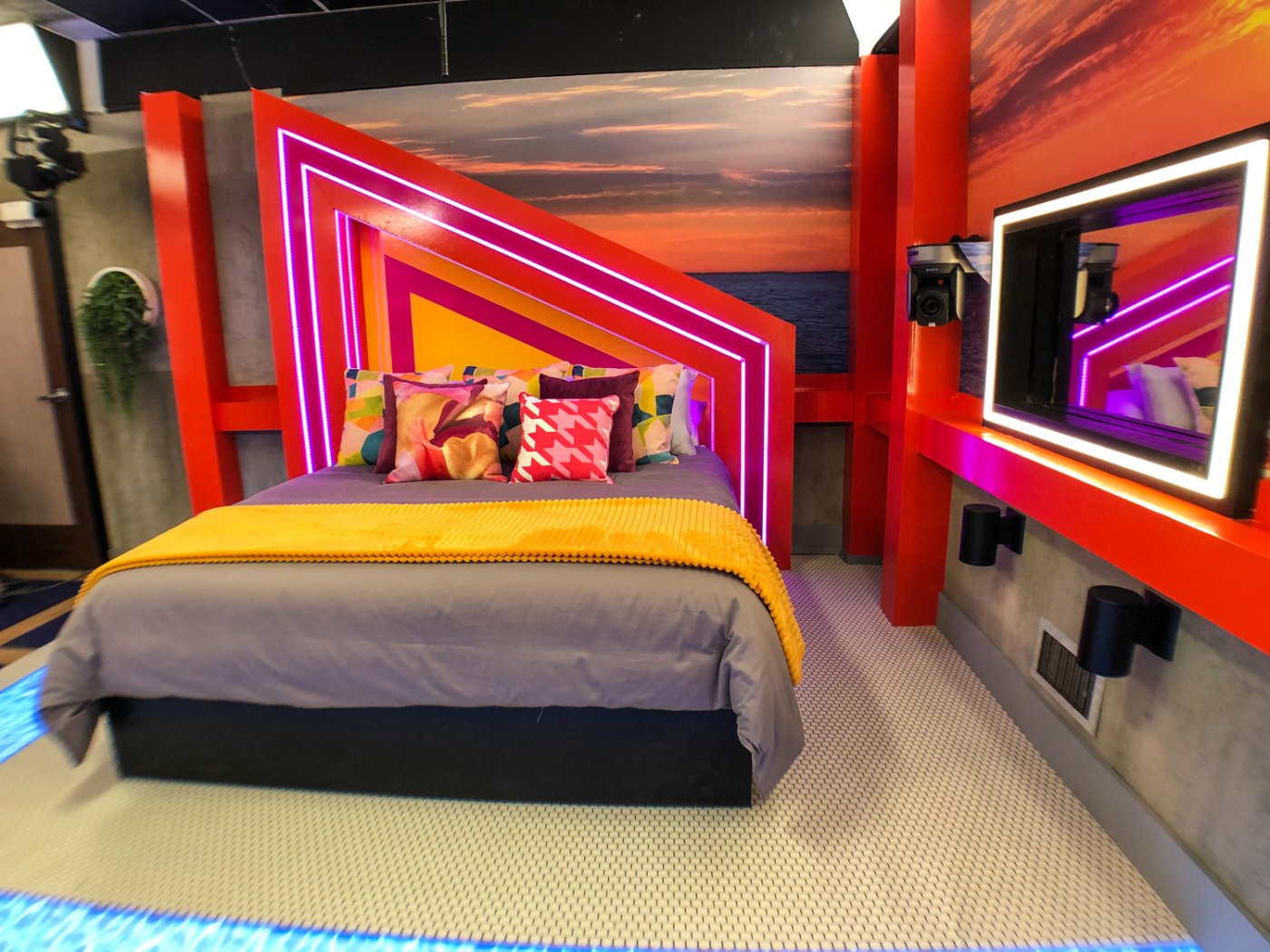'Big Brother 23' House Tour: HOH Bedroom Photos and Video | Us Weekly