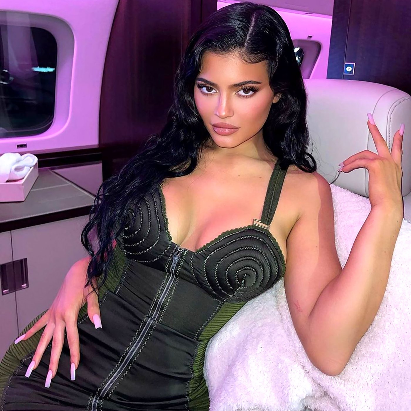 Kylie Jenners Nail Artist Spills Summers Top Manicure Trends 