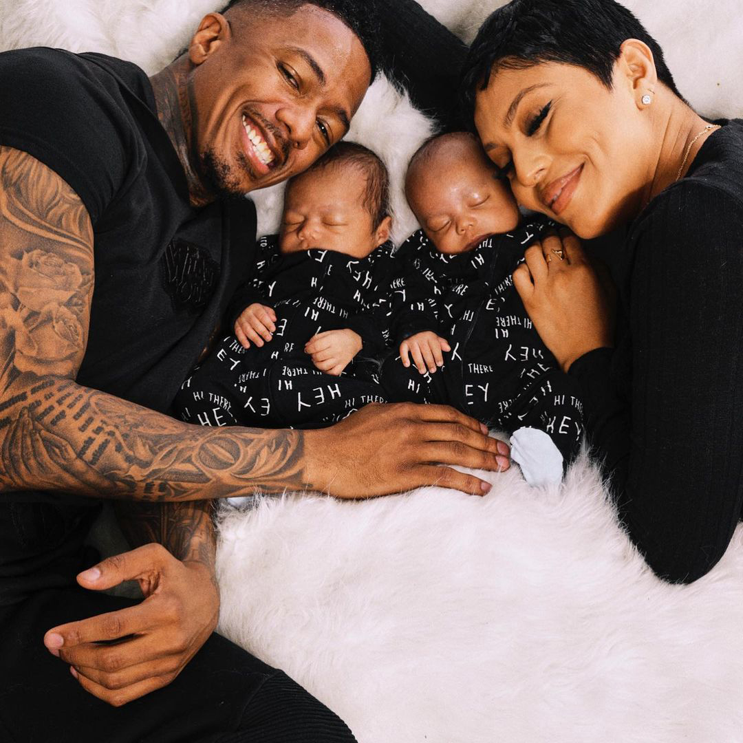 Nick Cannon Abby De La Rosa Honor Sons 1st Month Family Photos   Nick Cannon And Abby De La Rosa Celebrate Twin Sons First Month With Family Photos 01 