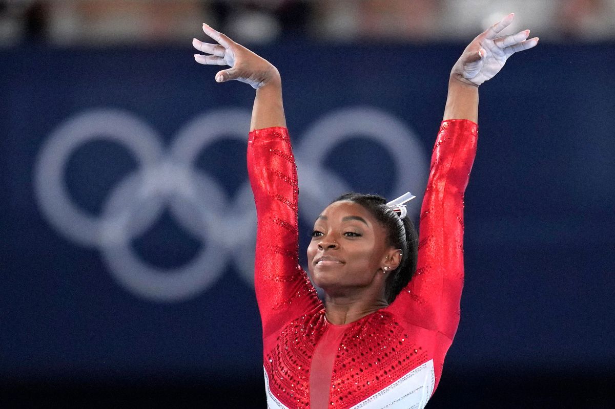 Simone Biles Boyfriend Speaks Out in Support of Her Olympic Event Exits