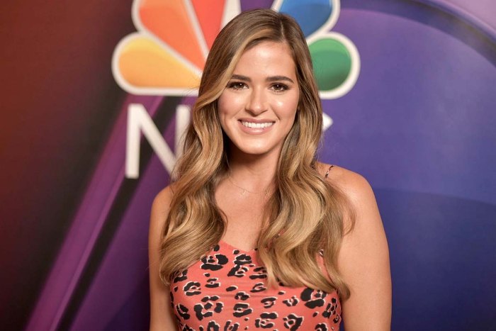 Jojo Fletcher Christmas 2022 Jojo Fletcher Claims 'Bachelorette' Contracted Prevented 'Dwts' Gig