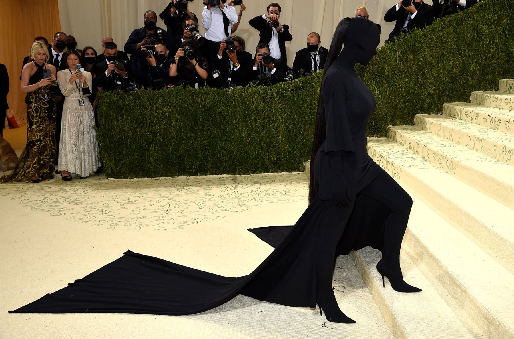 Kim Kardashian Explains Her Bizarre Met Gala 2021 Outfit
