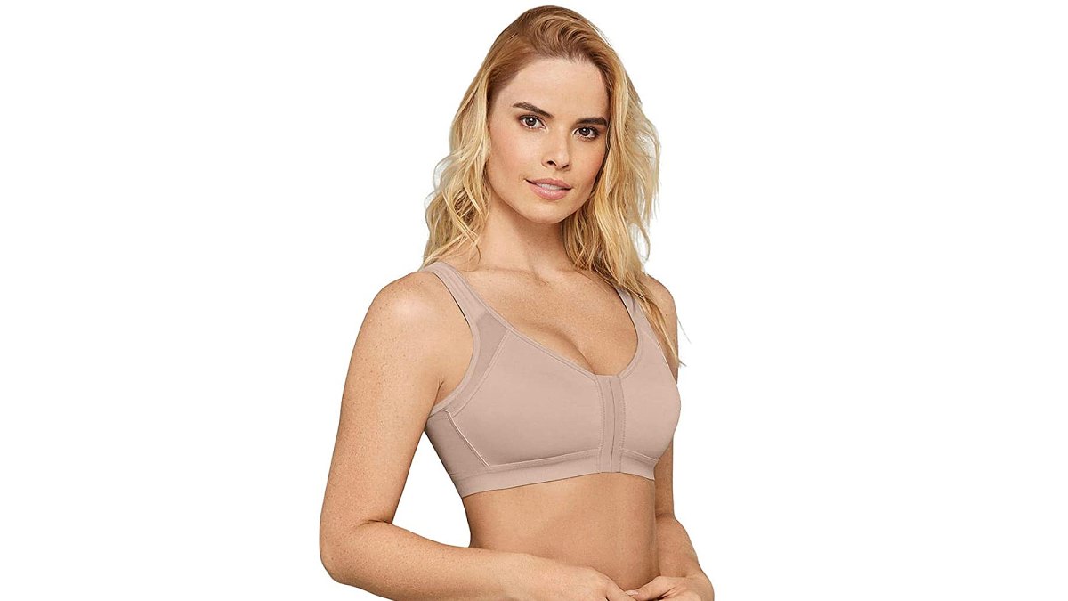 Pepe's - BEST SELLERS!! Leonisa Posture Corrector Multi Benefit Bra with  Comfortable Adjustable Strap and Easy Front Closures. It's double-layered  criss-cross design pulls your shouldersback to help you sit up straight.  Pepe's