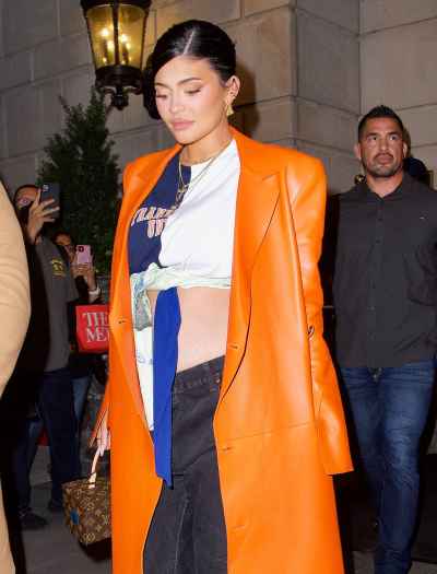 Pregnant Kylie Jenner Shows Bare Baby Bump in NYFW Outfit: Photos | Us ...