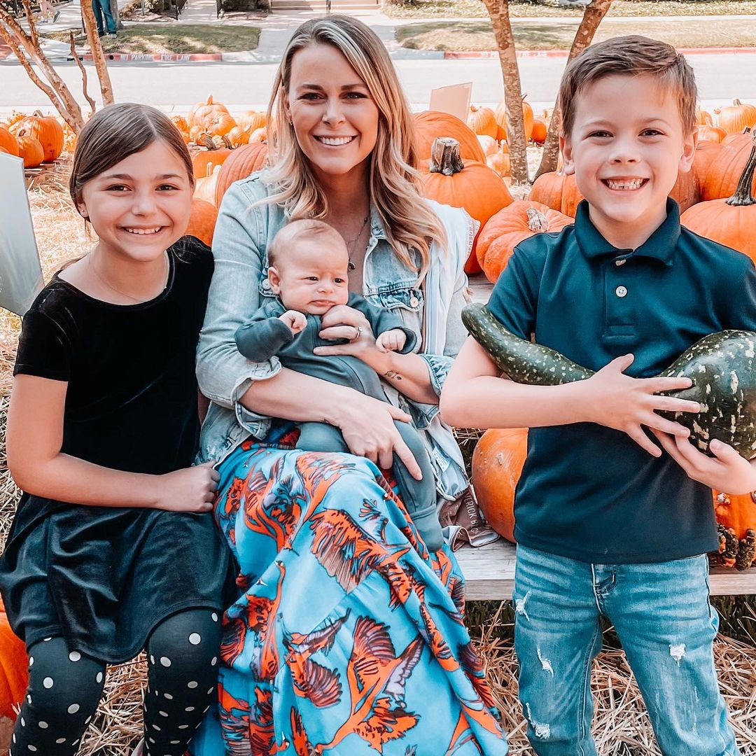 Celeb Families’ Pumpkin Patch, Apple Picking Photos in Fall 2021 | Us ...