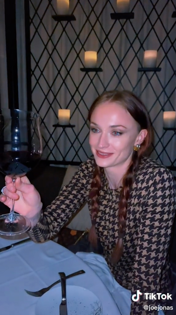 Kalendarium związku Joe Jonasa i Sophie Turner