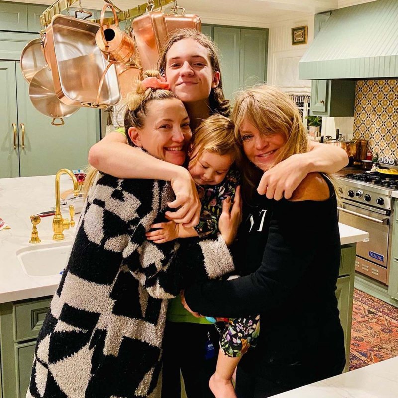 Kate Hudsons Meilleures photos avec ses enfants au fil des ans Album de famille