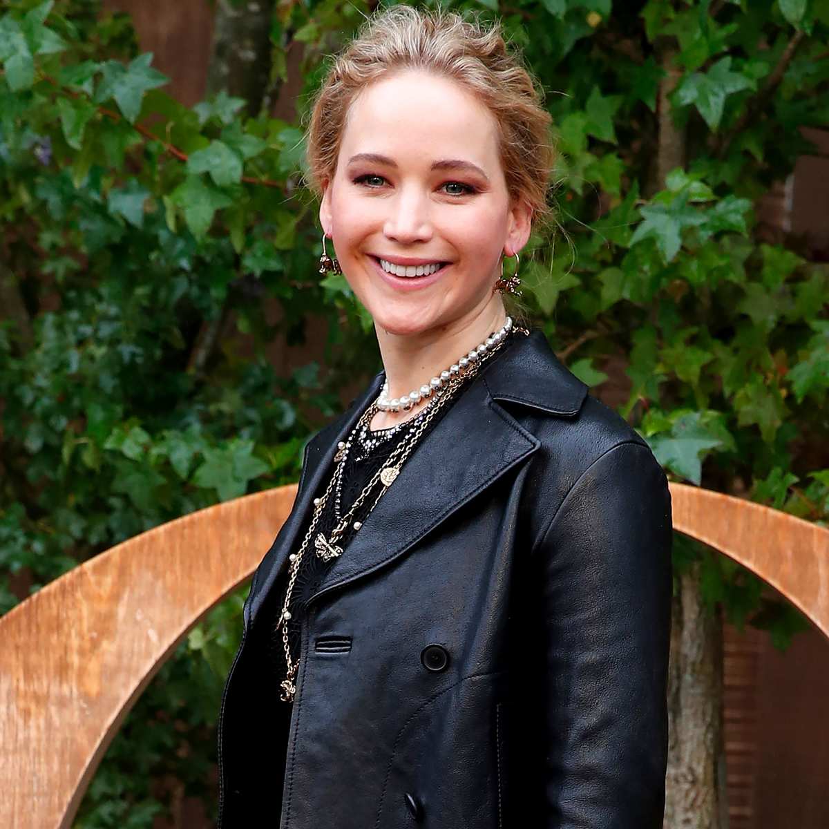 Pregnant Jennifer Lawrence Shows Baby Bump in Black Dress: Video | Us ...