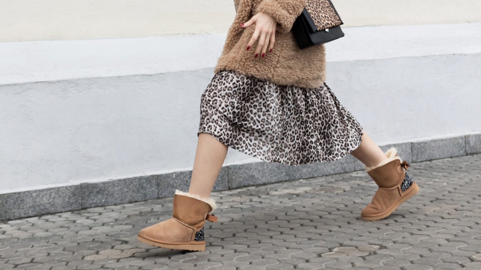 35 Best Ugg slippers outfit ideas  slippers outfit, ugg slippers, ugg  slippers outfit