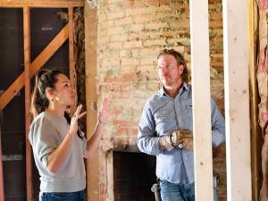 Chip and Joanna Gaines' Magnolia Network Unveils Cable Schedule | Us Weekly