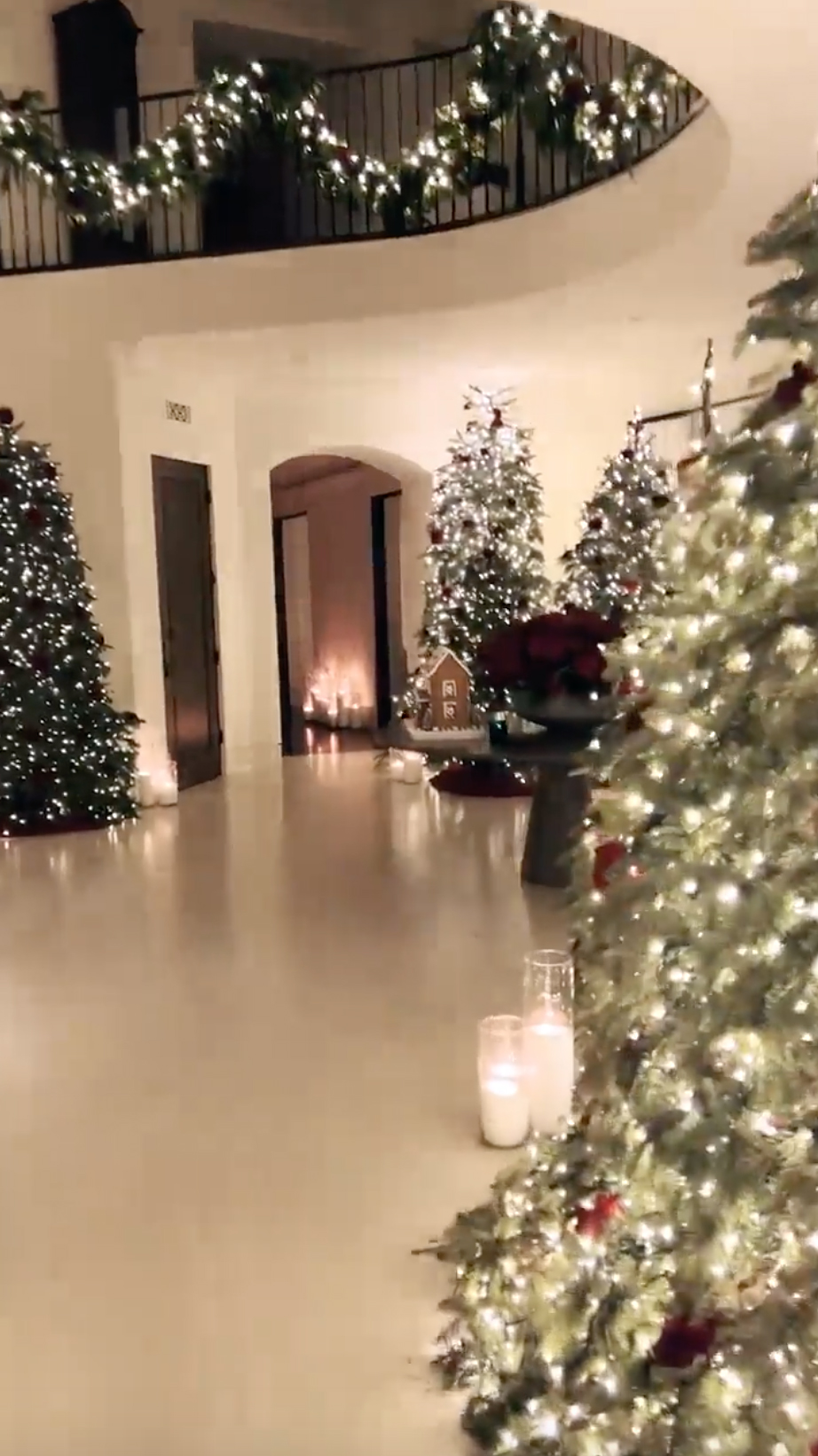 Kardashian Christmas Picture 2022 Kardashian-Jenner Family's Christmas Celebrations: Photos