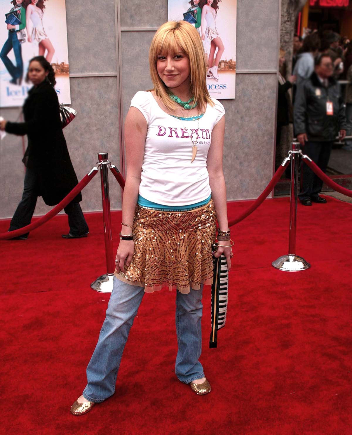 Ashley Tisdale Clothes and Outfits, Page 56