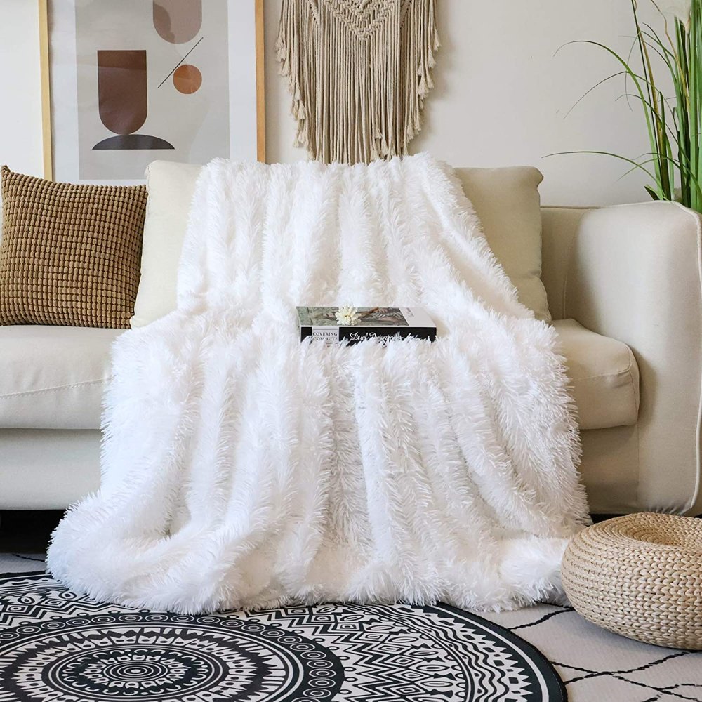 Tuddrom Decorative Extra Soft Faux Fur Blanket