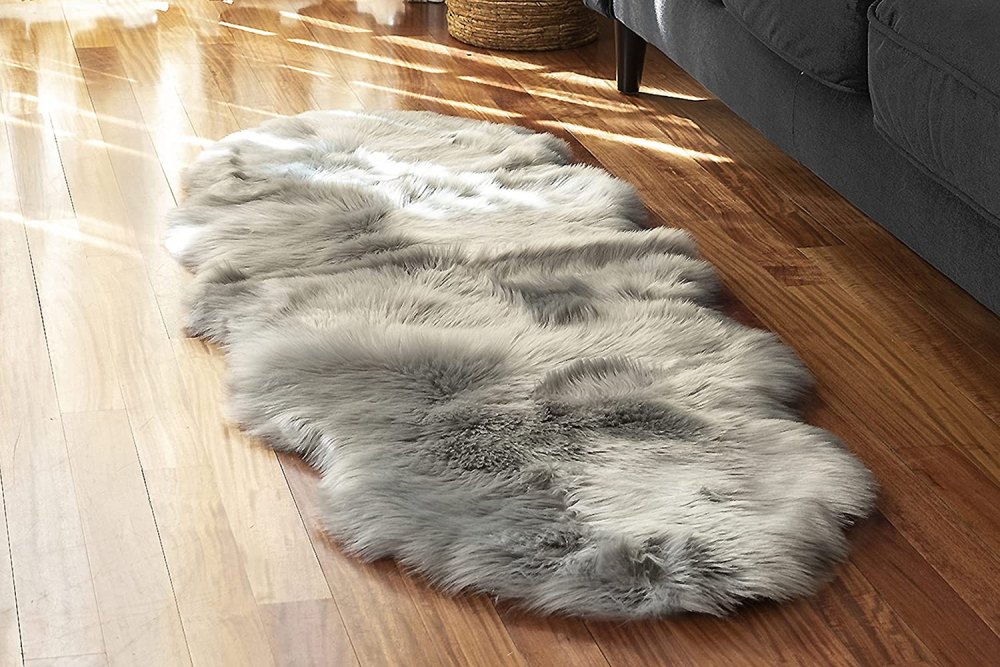 Walk on Me Silky Soft Faux Fur Rug