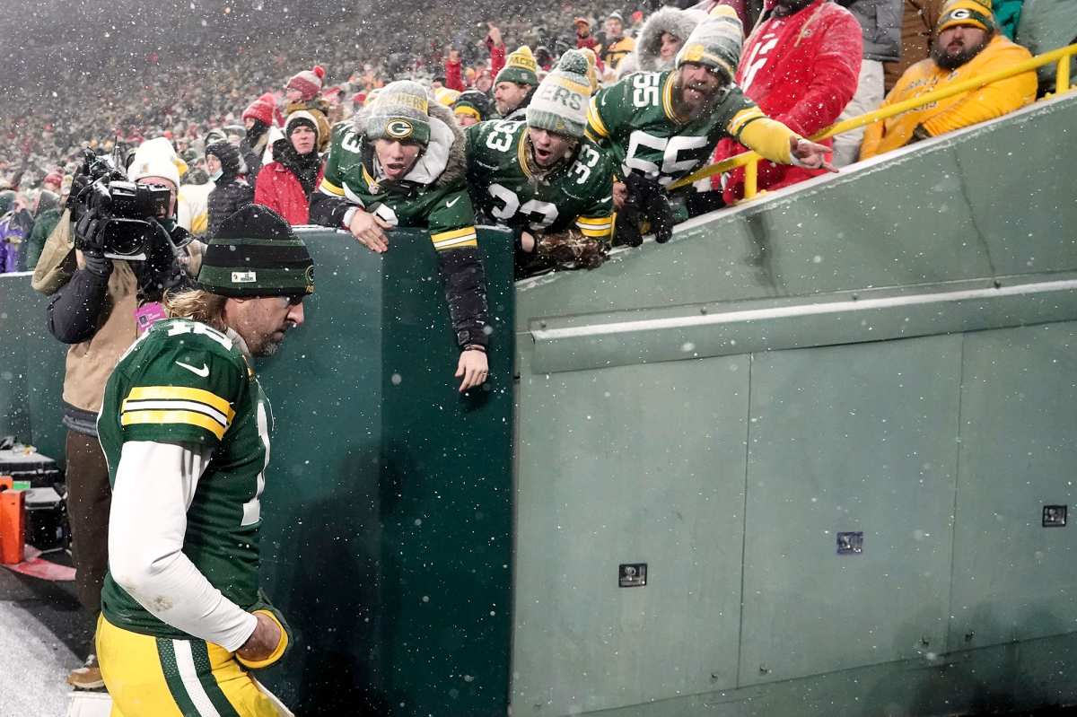 Favre: Aaron Rodgers understands why Favre kept his distance