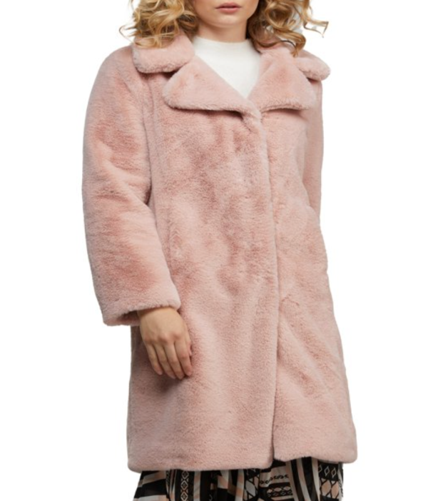 Badgely Mishka $200 Faux-Fur Coat Is on Sale for Just $40 at Walmart ...
