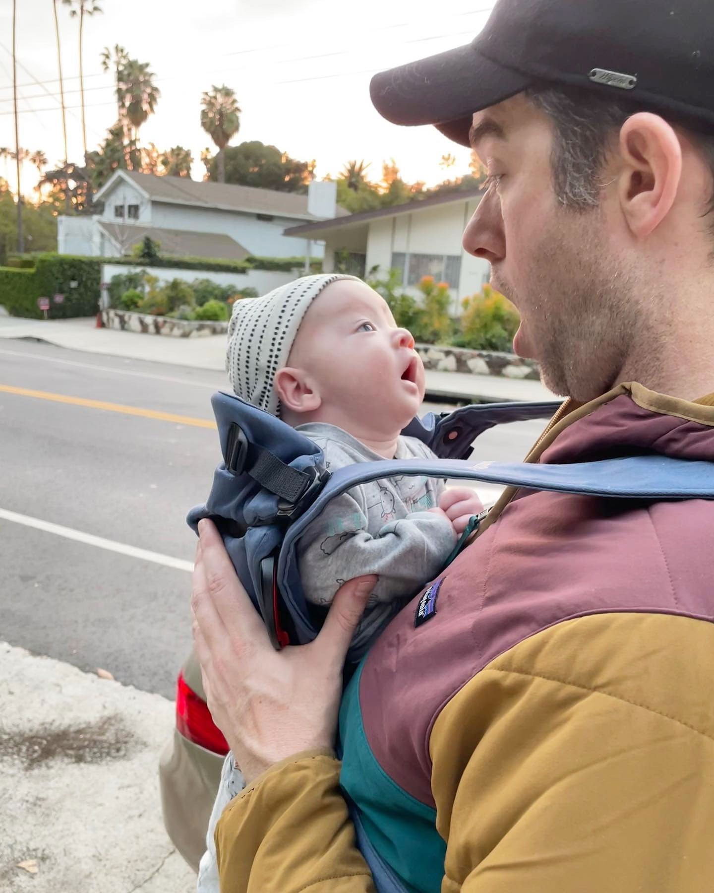 オリビア・マンとジョン・ムレイニーの2人の子供との家族アルバム