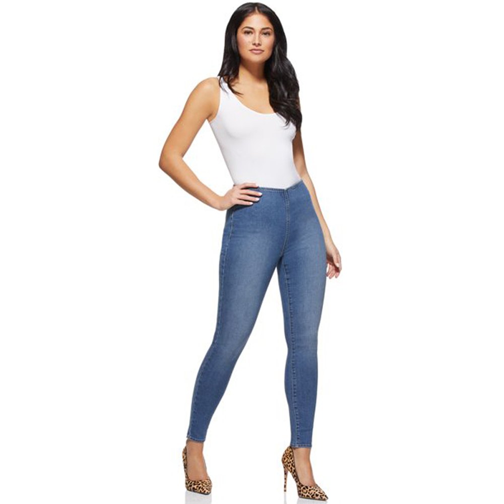 The Sofía Vergara curvy denim from @walmart ❤️‍🔥👖Comment link & I'll send  you DM to shop all these jeans. Seriously my fav