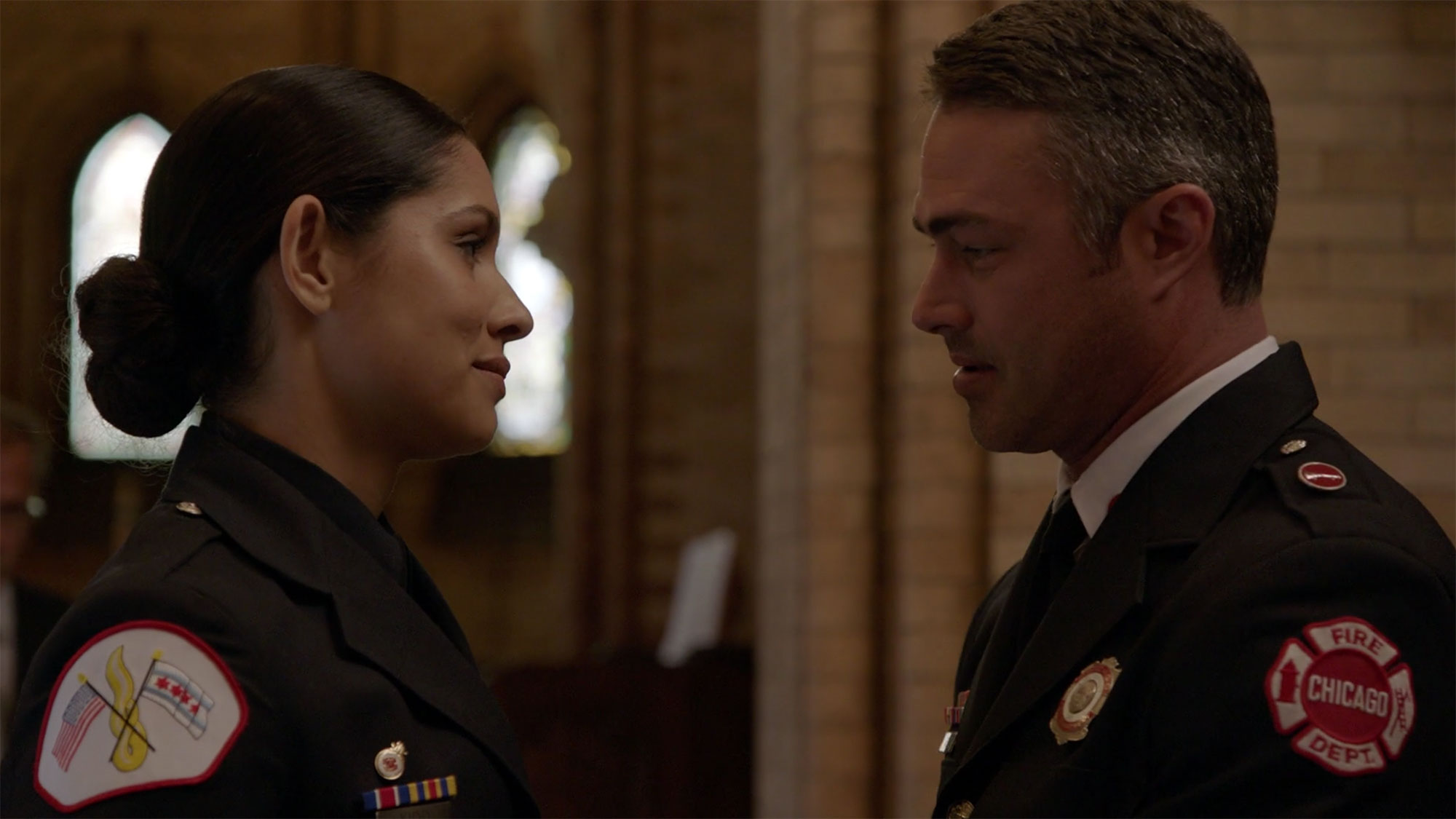 Chicago Fire'dan Kelly Severide ve Stella Kidd 13. Sezonda Nerede Duruyor?