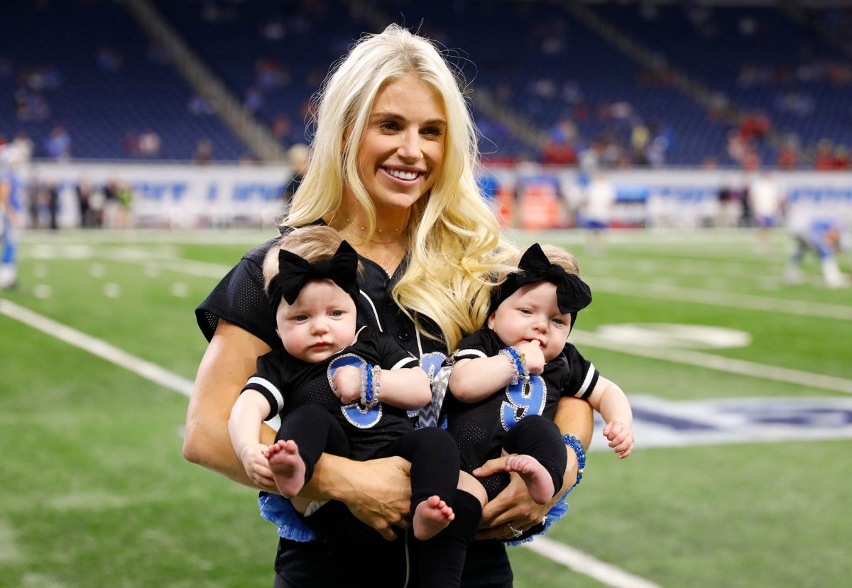 Los Angeles Rams QB Matthew Stafford Wife Kelly vs. 'Misogynistic Pig' -  and The Apology - Sports Illustrated LA Rams News, Analysis and More