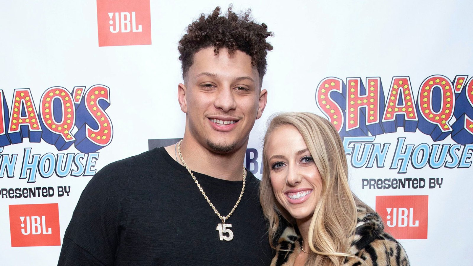 Patrick Mahomes & Brittany Matthews Married: Wedding Details – Hollywood  Life