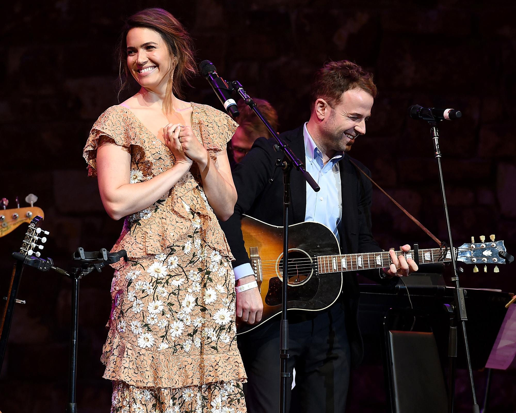 Cronograma de relacionamento de Mandy Moore e Taylor Goldsmith