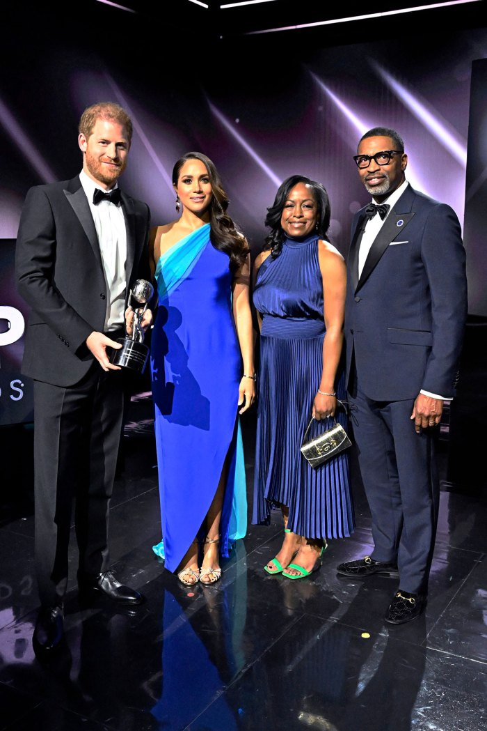Prince Harry, Meghan Markle Honored at 2022 NAACP Image Awards Pedfire