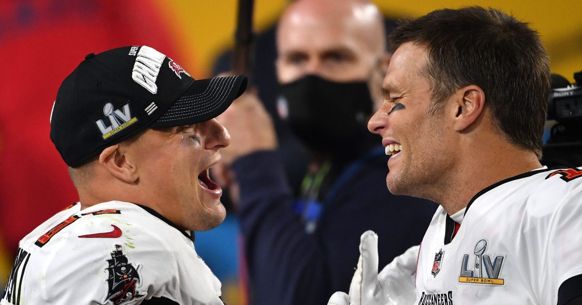 Rob Gronkowski Needs A Few Weeks To Decide On His Future, But Hints He May  Still Play Even If Tom Brady Retires - CBS Boston